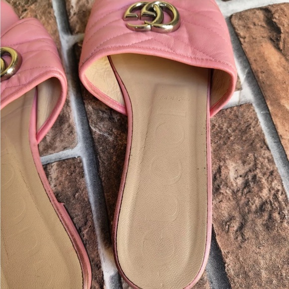Gucci Nappa Matelassé GG Marmont Charlotte slide sandals - Picture 4 of 7